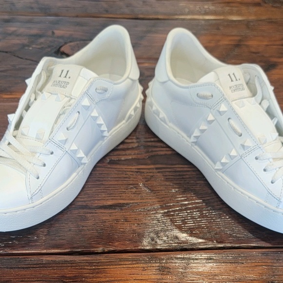 Valentino Rockstud -Sold out & hard to find ALL white womens 37 sneakers - Picture 3 of 5
